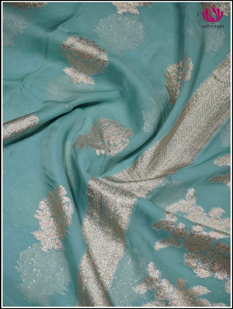 Georgette Saree in Turquoise Blue with Golden Zari 4