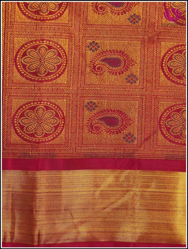Kanchipuram silk saree in Red with Bomkai like check style 9
