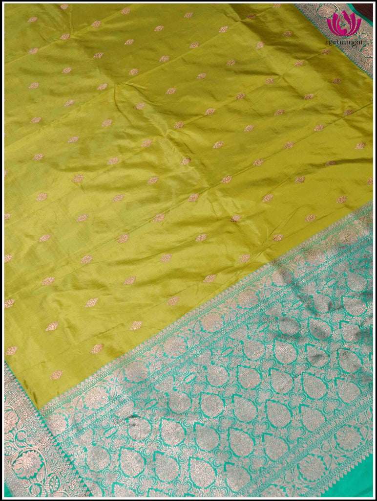 Banarasi Katan Silk Saree in Yellowish Green and Teal Green 2