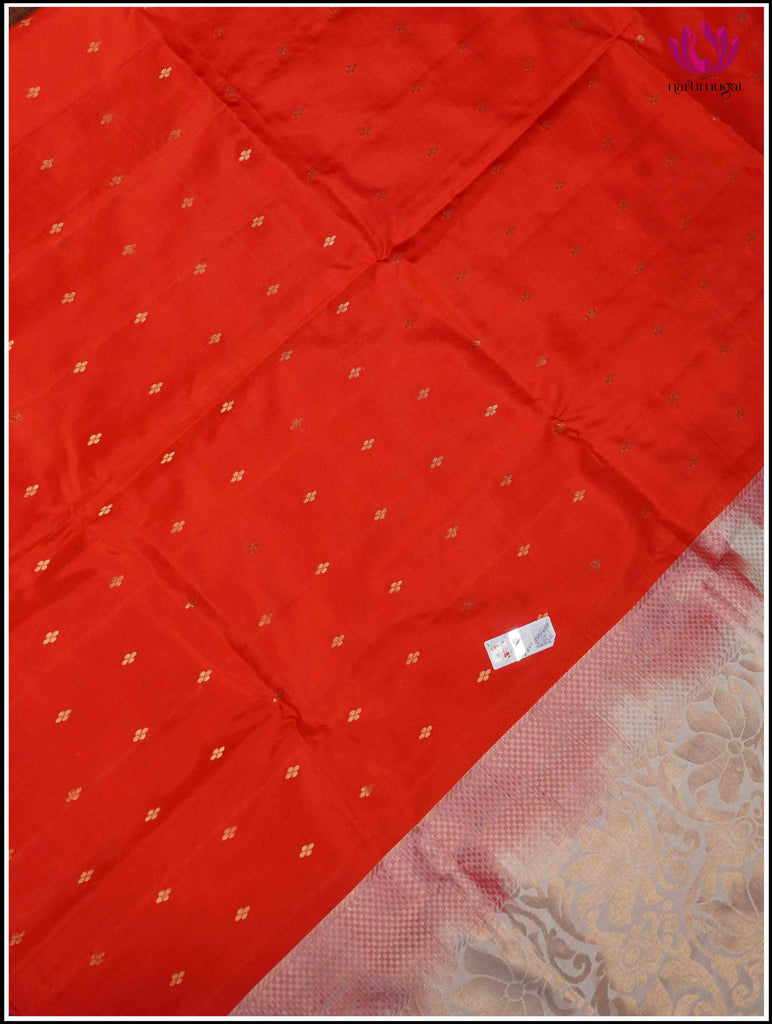 Kanchipuram Soft Silk Saree in Red with Cream 6