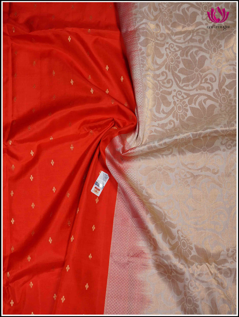 Kanchipuram Soft Silk Saree in Red with Cream 4