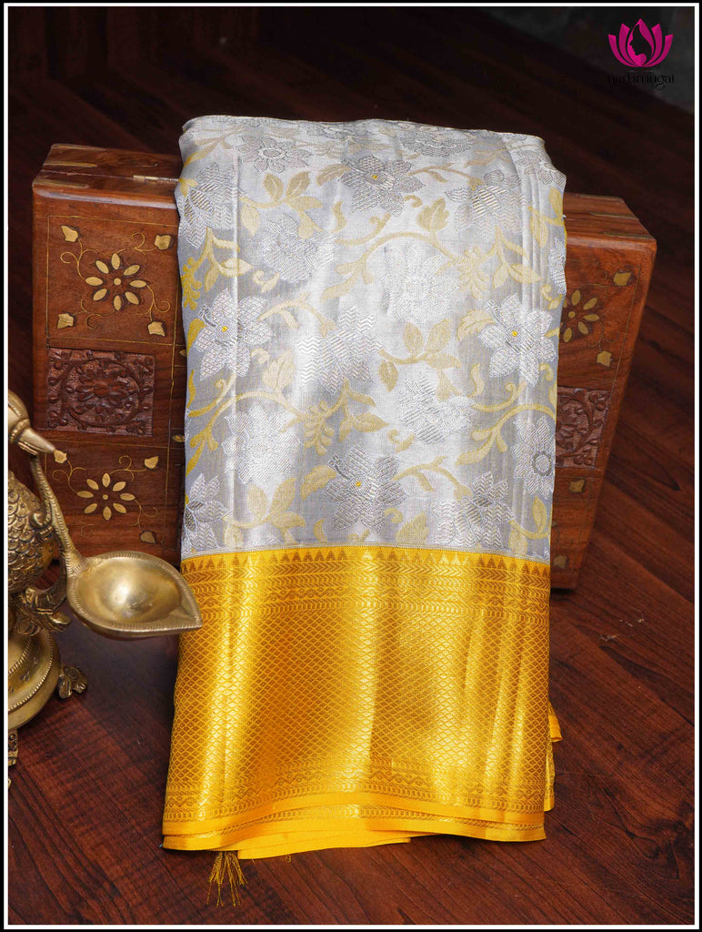 Kanjivaram Silk Saree in Gray and Yellow 10