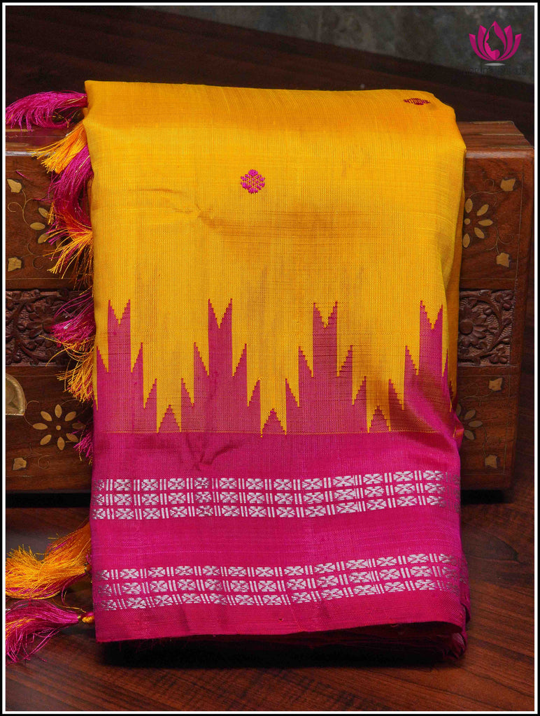 Berhampuri Double pallu (Double anchal) pure silk saree in Yellow with a Vibrant pallu 9