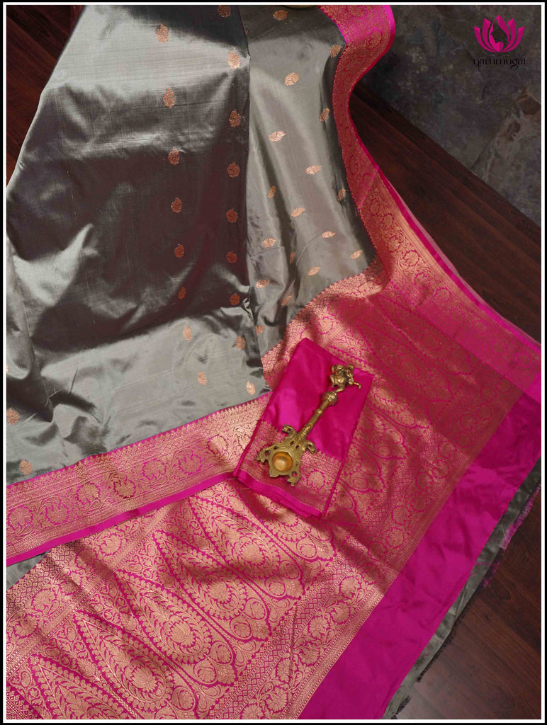 Banarasi Katan Silk Saree in Gray and Pink 11