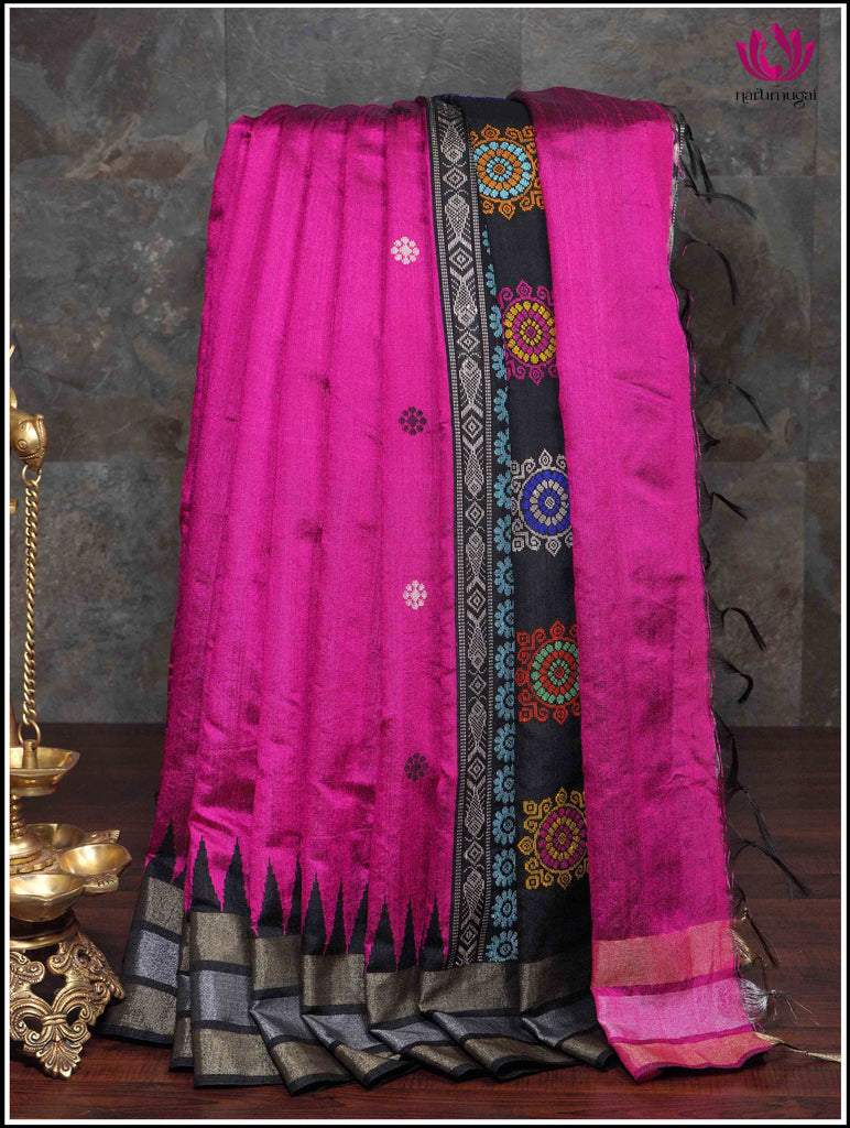 Raw Silk Saree in Pink with Zari Border 10