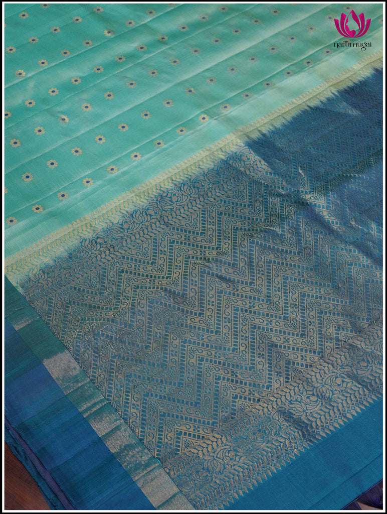 Kanchipuram Silk Saree in Teal Blue with Peacock Blue 2