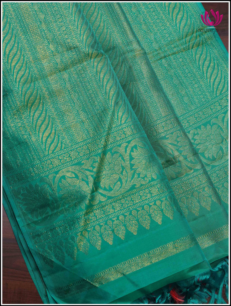 Kanchipuram Silk Saree in Red and Teal Blue 11