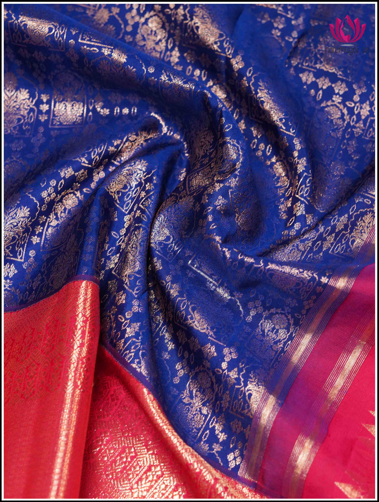 Kanchipuram silk saree in Blue with huge Red border 4